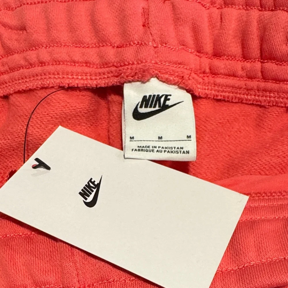 Nike Women's Mid Rise Joggers - Picture 5 of 5